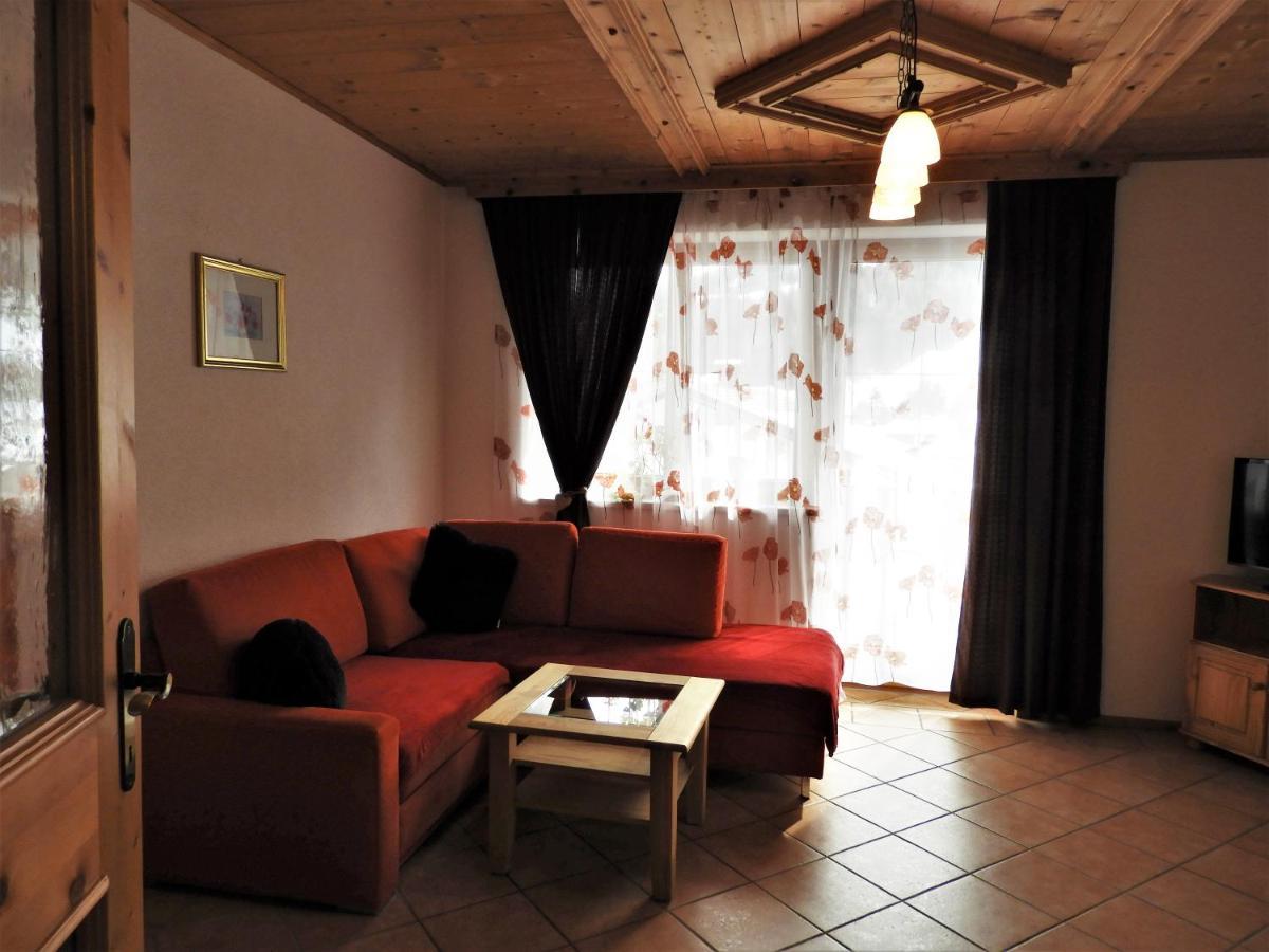 Haus Goldeck Apartment Lermoos Exterior photo