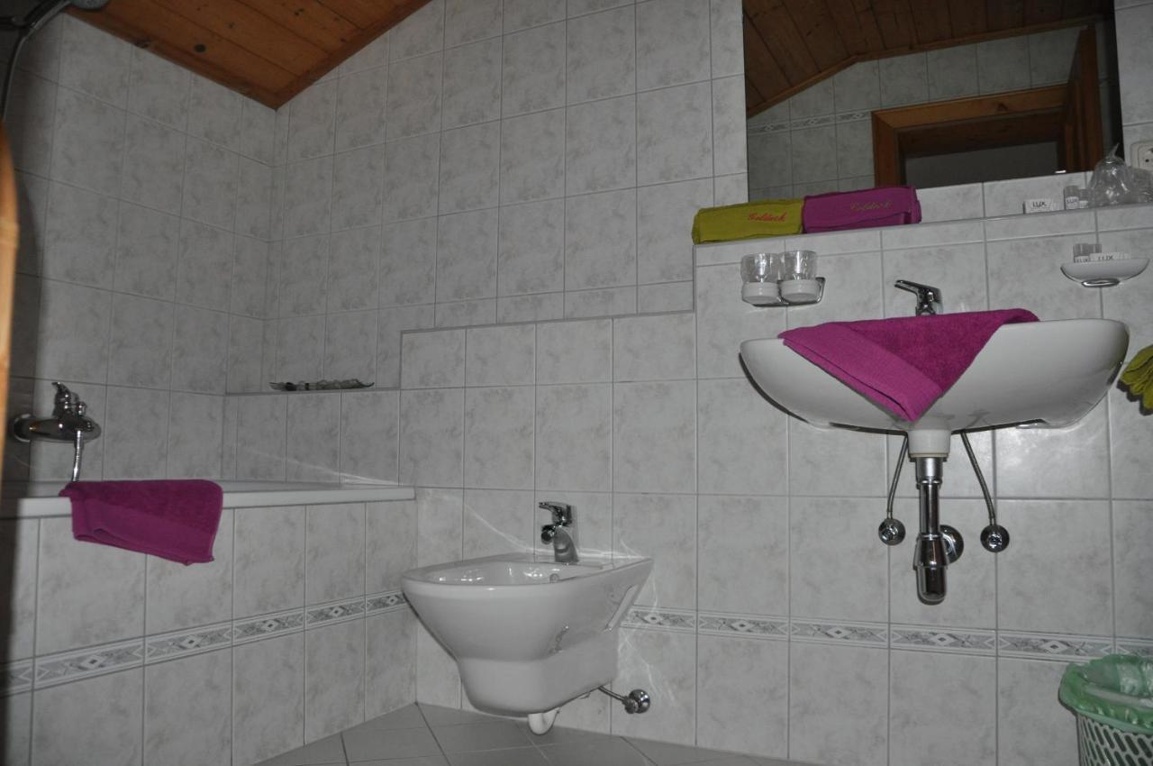 Haus Goldeck Apartment Lermoos Exterior photo